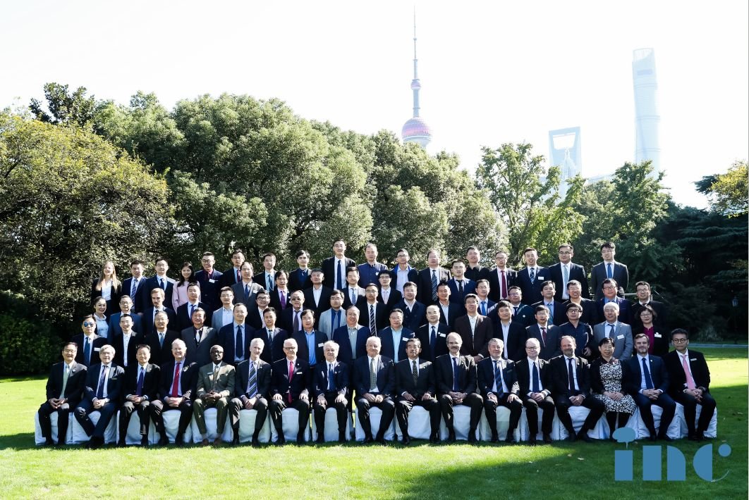 INC国际神经外科顾问团年会中外专家合影