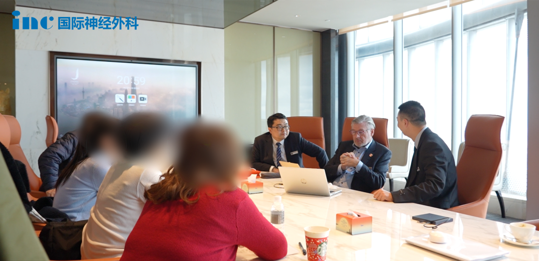 国内患者面对面咨询国际教授