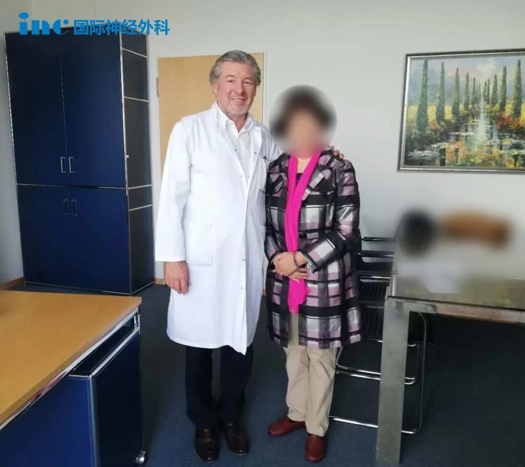 大脑镰旁较大脑膜瘤患者