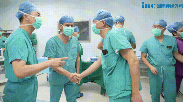 现场观摩过福教授的6岁儿童经鼻神经内镜手术