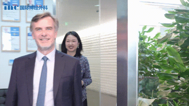 Sebastien Froelich教授(塞巴斯蒂安·福洛里希教授，福教授)