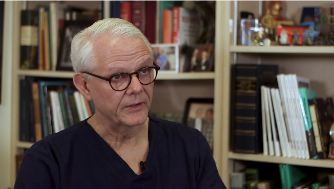 加拿大 James T. Rutka 教授