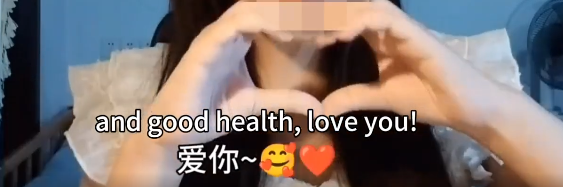 这位早已恢复正常生活和学业的可爱女孩，还特意录制了一段感谢视频，向这位国际神经外科大咖“表白”！