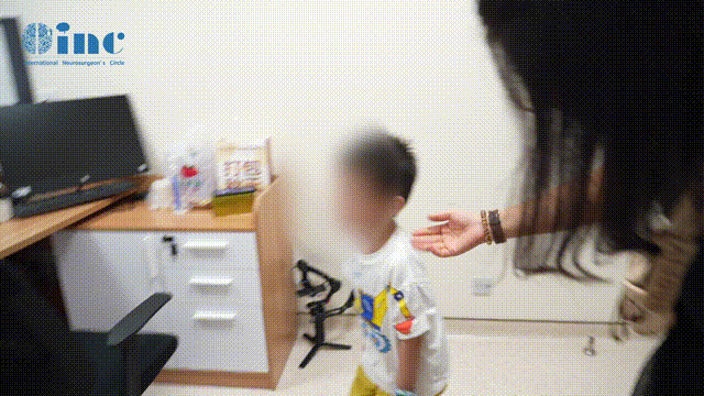 “Very good！核磁表明孩子一切都好，你们可以完全放心”。