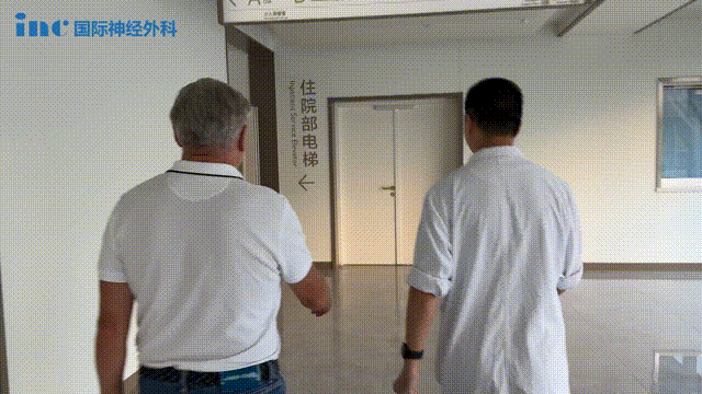 脑干肿瘤术后功能完好：巴教授示范手术最新成果