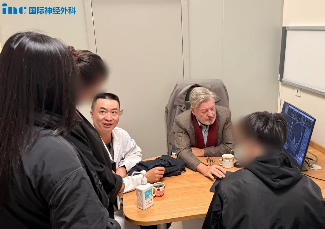 面对面咨询：重获信心的一家人！