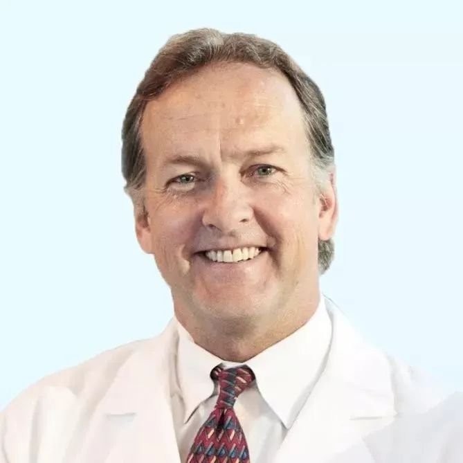 Chief Editor : William Couldwell   《Neurosurgical Focus》