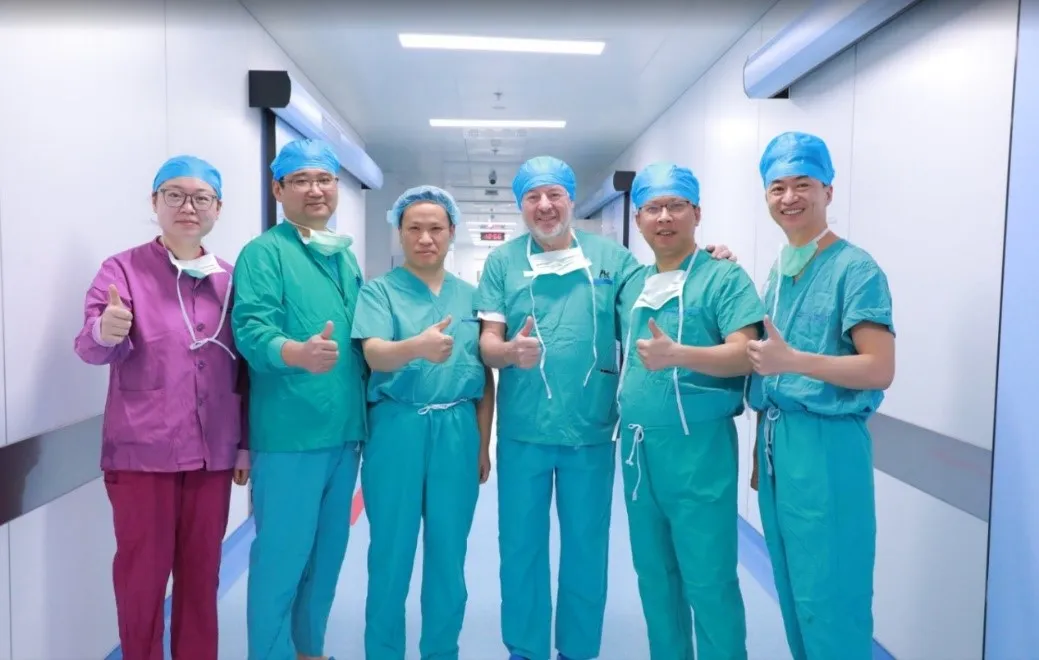 百例手术见证精湛技艺