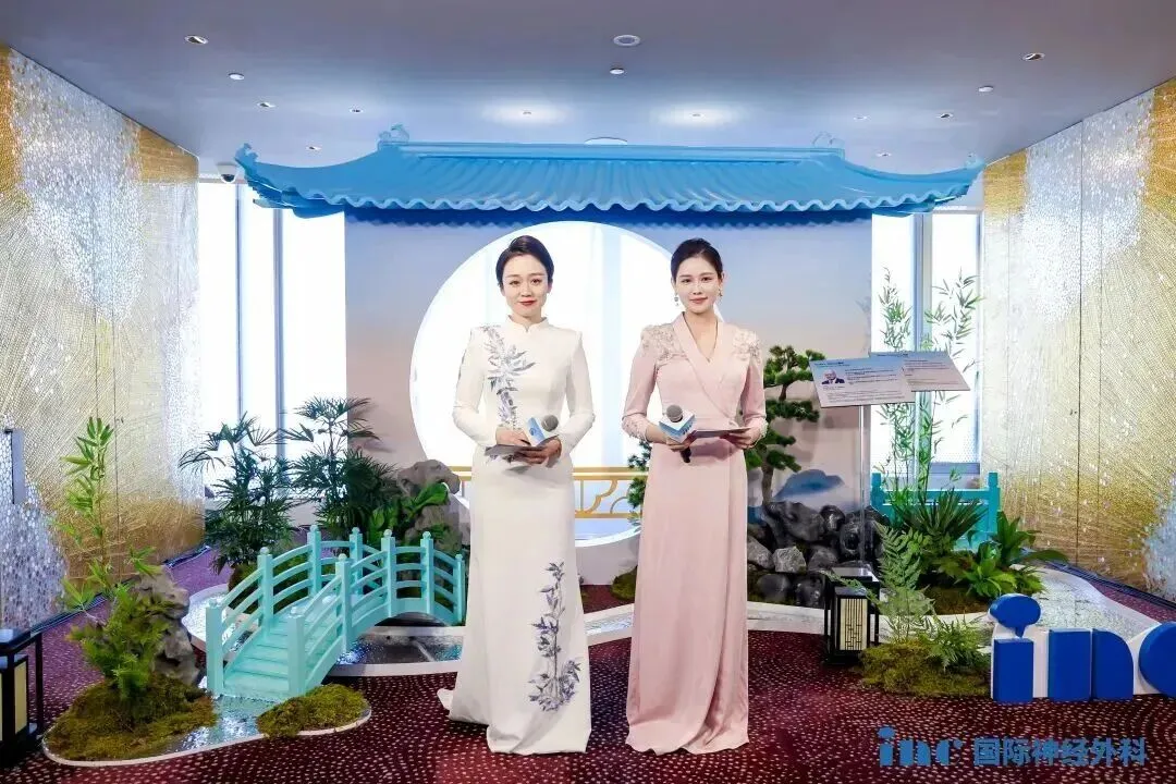 中国第一高楼——上海中心大厦105楼