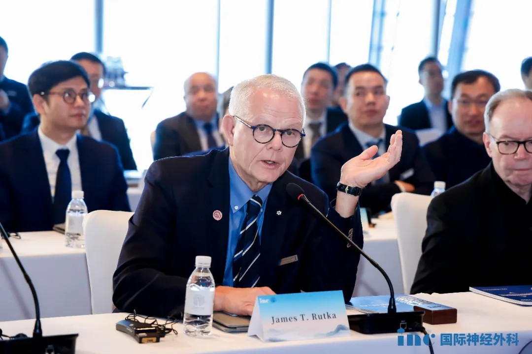 鲁特卡教授演讲案例