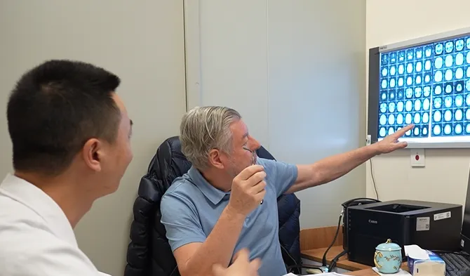 脑干随时会爆炸的血管瘤      究竟要不要手术？